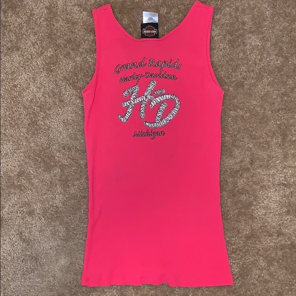 HD Tank Top - Picture 2 of 3